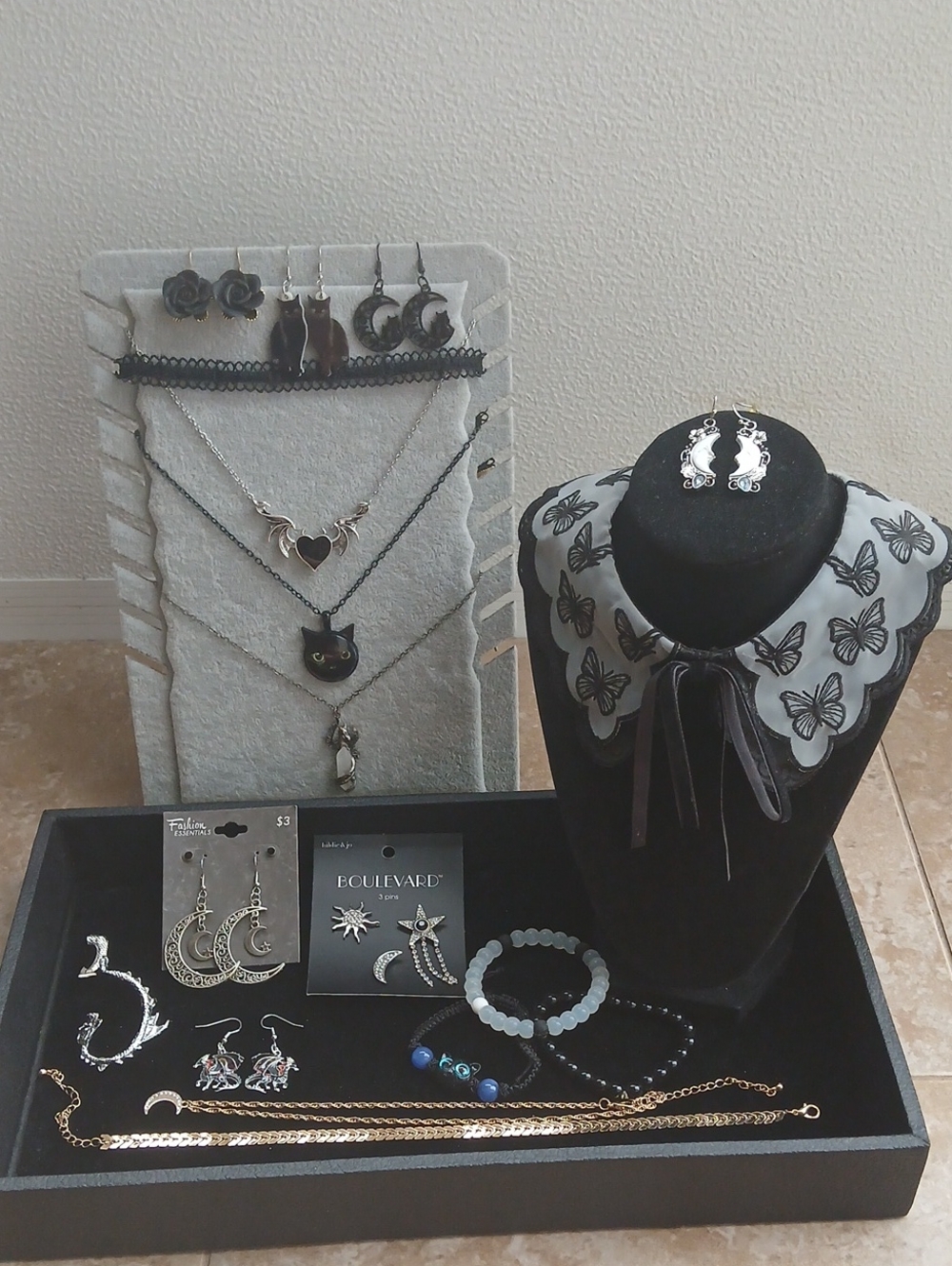 Gothic Moon Star Cat Dragon Earrings Pins Chokers Bracelets Necklaces Bundle